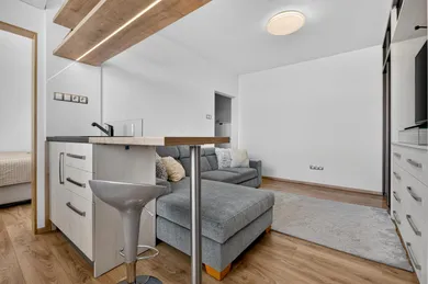 Na predaj 2-izbový byt, 33 m², Bratislava-Dúbravka, Drobného