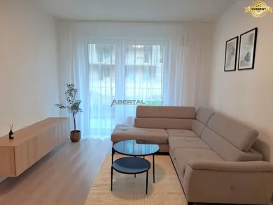 Byty na prenájom 2-izbový, Bratislava-Lamač · €760