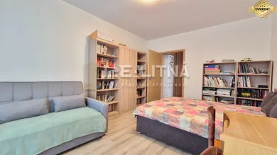 Na predaj 3-izbový byt, 80 m², Banská Bystrica, Karpatská
