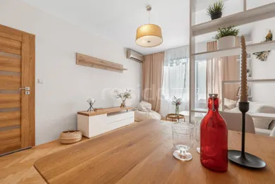 Na prenájom 3-izbový byt, 57 m², Bratislava-Ružinov, Súmračná
