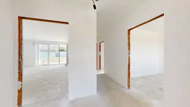 Na predaj dom, 90 m², Opoj