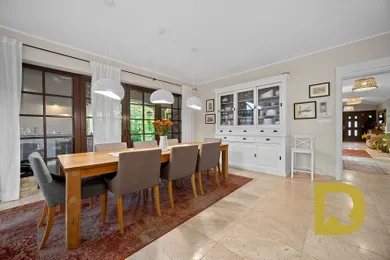 Na predaj dom, 336 m², Bratislava-Lamač, Pod Zečákom