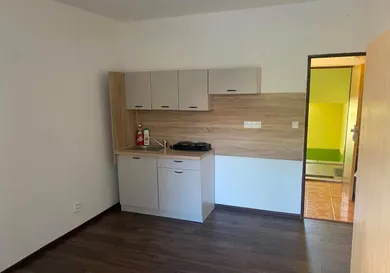 Mieszkania na sprzedaż, 1-pokojowe, Nitra · €117 000