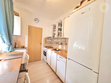 Na predaj 1-izbový byt, 31 m², Bratislava-Dúbravka, Landauova