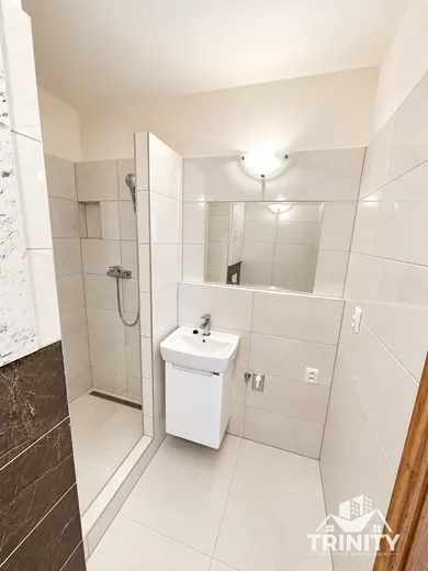 Na prenájom 1-izbový byt, 35 m², Nové Zámky, Ďorocká ulica