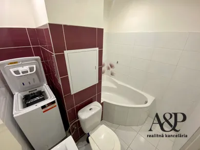 Na predaj 1-izbový byt, 31 m², Senica, Agátová