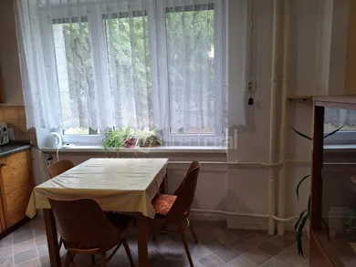 Na predaj 3-izbový byt, 79 m², Bratislava-Rača, Račianska