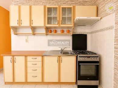 Eladó lakások, 2-szobás, Levice · €94 990