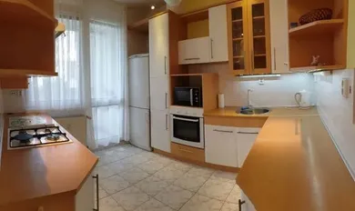 Na predaj 3-izbový byt, 68 m², Bratislava-Petržalka, Markova
