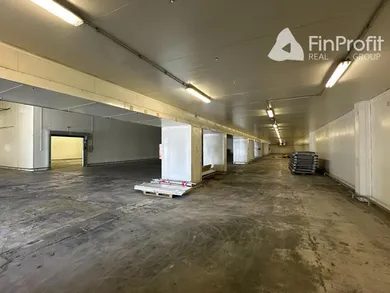 Na prenájom komerčné, Bratislava-Rača, Na pántoch