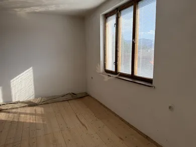 Na predaj dom, 523 m², Šumiac