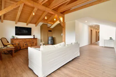 Na prenájom 4-izbový byt, 120 m², Nitra, Levická