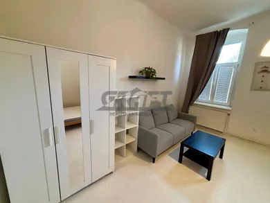 Mieszkania na wynajem, 1-pokojowe, Bratislava-Staré Mesto · €700