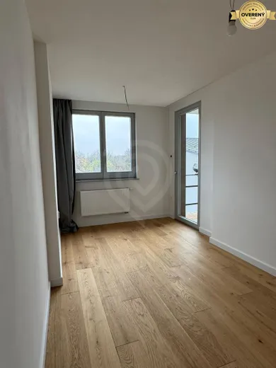 Na predaj 3-izbový dom, 76 m², Bratislava-Rača
