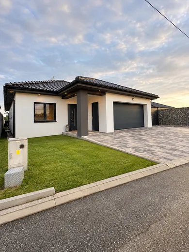 Na predaj dom, 40 m², Kostolište, Baráky