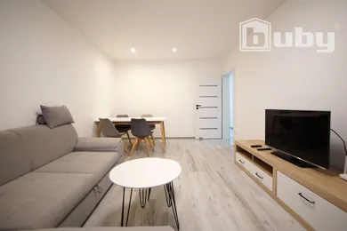 Na prenájom 2-izbový byt, 58 m², Martin, Thurzova