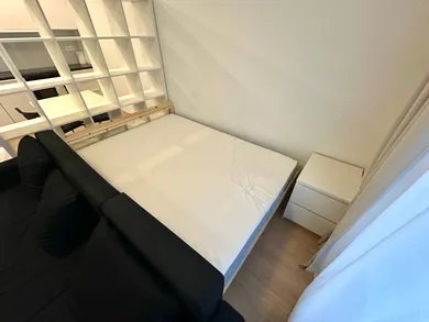 Na prenájom 1-izbový byt, 35 m², Bratislava-Ružinov, Galvaniho