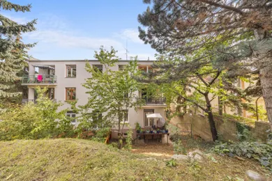 Na predaj 2-izbový byt, 56 m², Bratislava-Staré Mesto, Červeňova