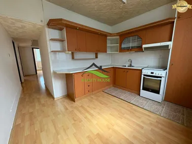 Na predaj 3-izbový byt, 68 m², Michalovce, Konečná