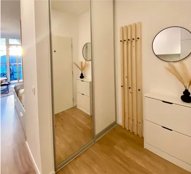 Na prenájom 1-izbový byt, 38 m², Bratislava-Ružinov, Rožňavská