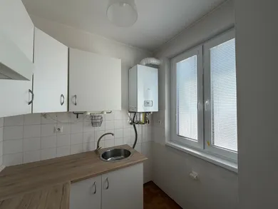 Na prenájom 1-izbový byt, 40 m², Trnava, Na Hlinách