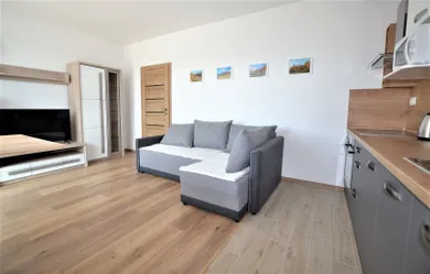 Na prenájom 2-izbový byt, 72 m², Poprad, 29. augusta
