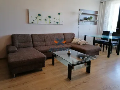 Mieszkania na wynajem, 1-pokojowe, Košice-Juh · €640