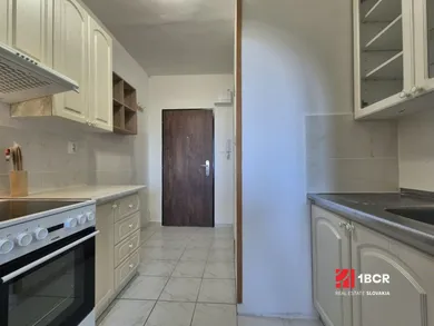 Na prenájom 1-izbový byt, 25 m², Pezinok, Bystrická