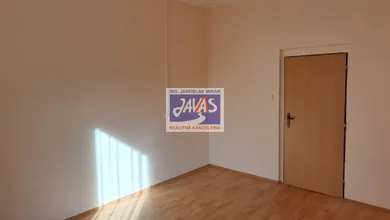 Na prenájom komerčné, 17 m², Nitra, Coboriho