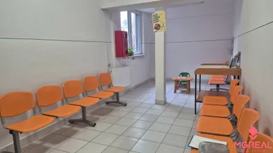Na prenájom komerčné, 49 m², Topoľčany, Pribinova
