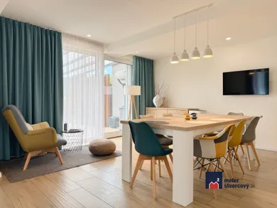 Na predaj dom, 270 m², Žilina, Hollého