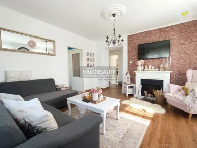 Na predaj 2-izbový byt, 65 m², Žiar nad Hronom, Š. Moysesa