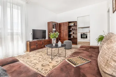 Na predaj 3-izbový byt, 68 m², Bratislava-Rača, Sadmelijská