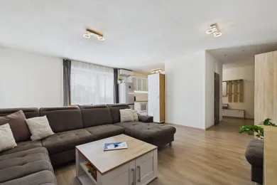 Na predaj 3-izbový byt, 83 m², Stupava, Obuvnícka