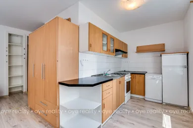 Mieszkania na sprzedaż, 2-pokojowe, Komárno · €95 000