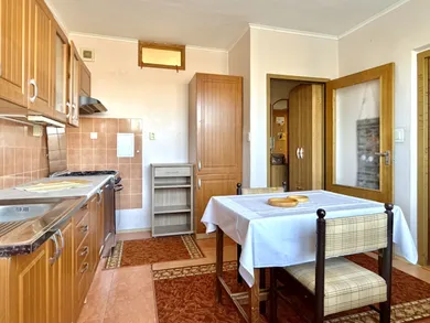 Na predaj 1-izbový byt, 39 m², Prievidza, M. Gorkého