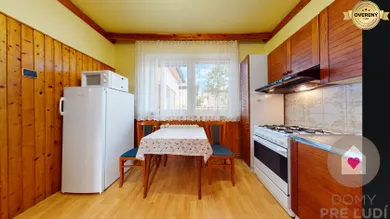 Na prenájom 4-izbový dom, 93 m², Lozorno, Kvetná