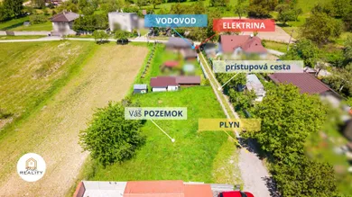 Na predaj pozemok, 670 m², Ploské