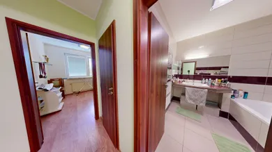 Na predaj 4-izbový byt, Sereď