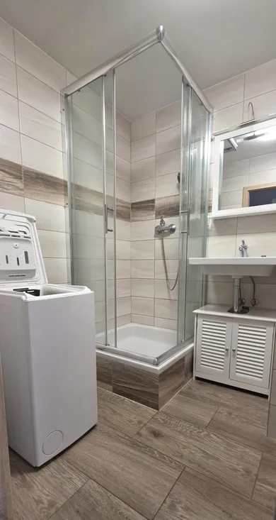 Na prenájom 1-izbový byt, 26 m², Pezinok, Bystrická