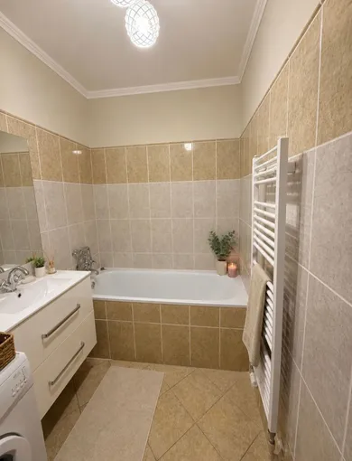 Na predaj 2-izbový byt, 65 m², Dunajská Streda, Dunajská