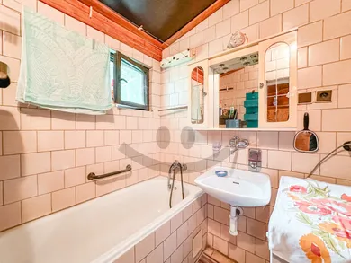Na predaj 2-izbový dom, 80 m², Nesvady