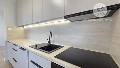 Na predaj 2-izbový byt, 51 m², Valaská