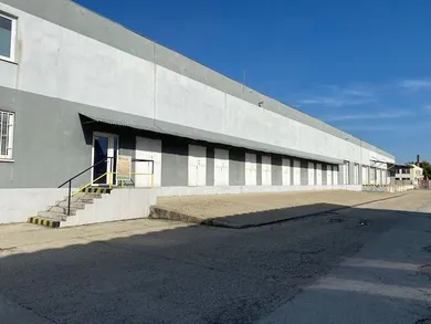 Na prenájom komerčné, 152 m², Bratislava-Rača