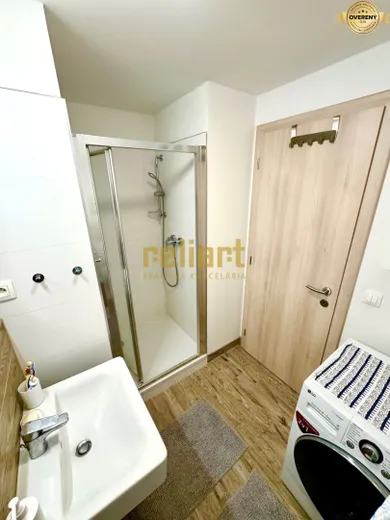 Na prenájom 1-izbový byt, 40 m², Bratislava-Petržalka, Bosákova