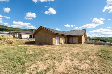 Na predaj 4-izbový dom, 356 m², Rožňava, Pod Gombášom