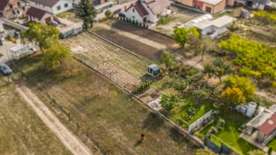 Na predaj pozemok, 654 m², Smolenice, Komenského