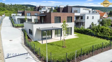 Na predaj 4-izbový dom, 169 m², Bratislava-Rača, Pri kolíske