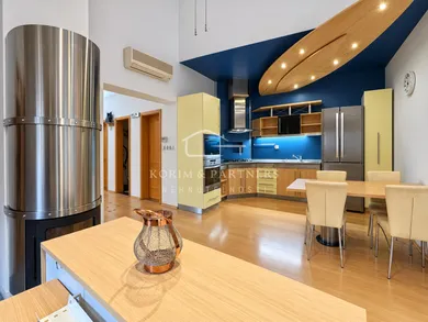 Na predaj 3-izbový dom, 147 m², Komárno, Nová Stráž