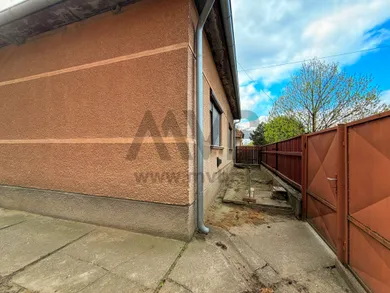 Na predaj dom, 206 m², Moča